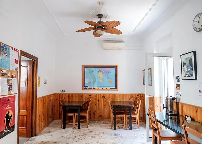 Hostel Triana Backpackers